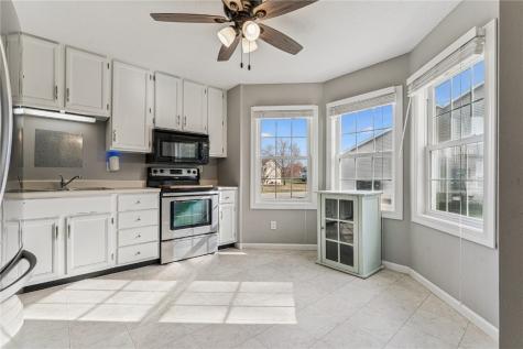 3915 Lexington Drive NE Cedar Rapids IA 52402