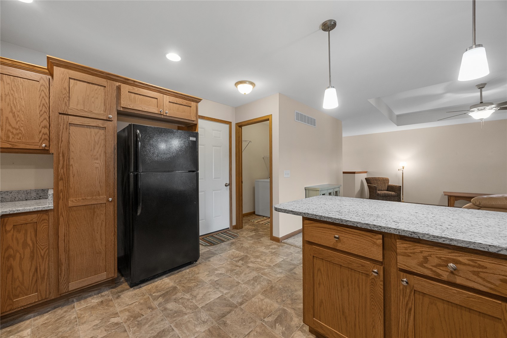 552 Meadow Oak Circle Fairfax IA 52228