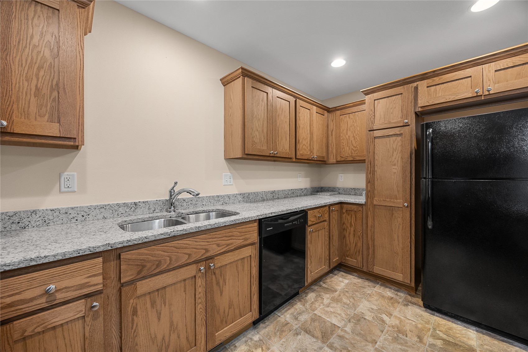 552 Meadow Oak Circle Fairfax IA 52228
