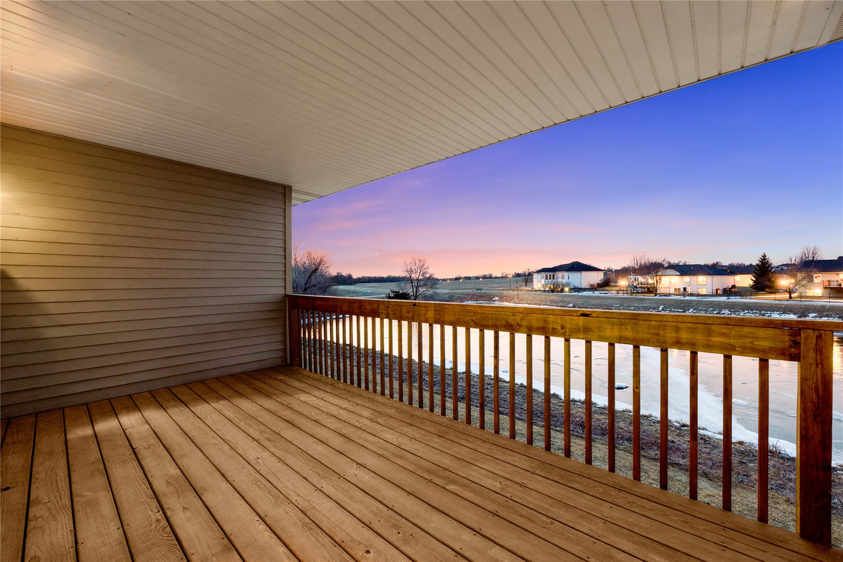 552 Meadow Oak Circle Fairfax IA 52228