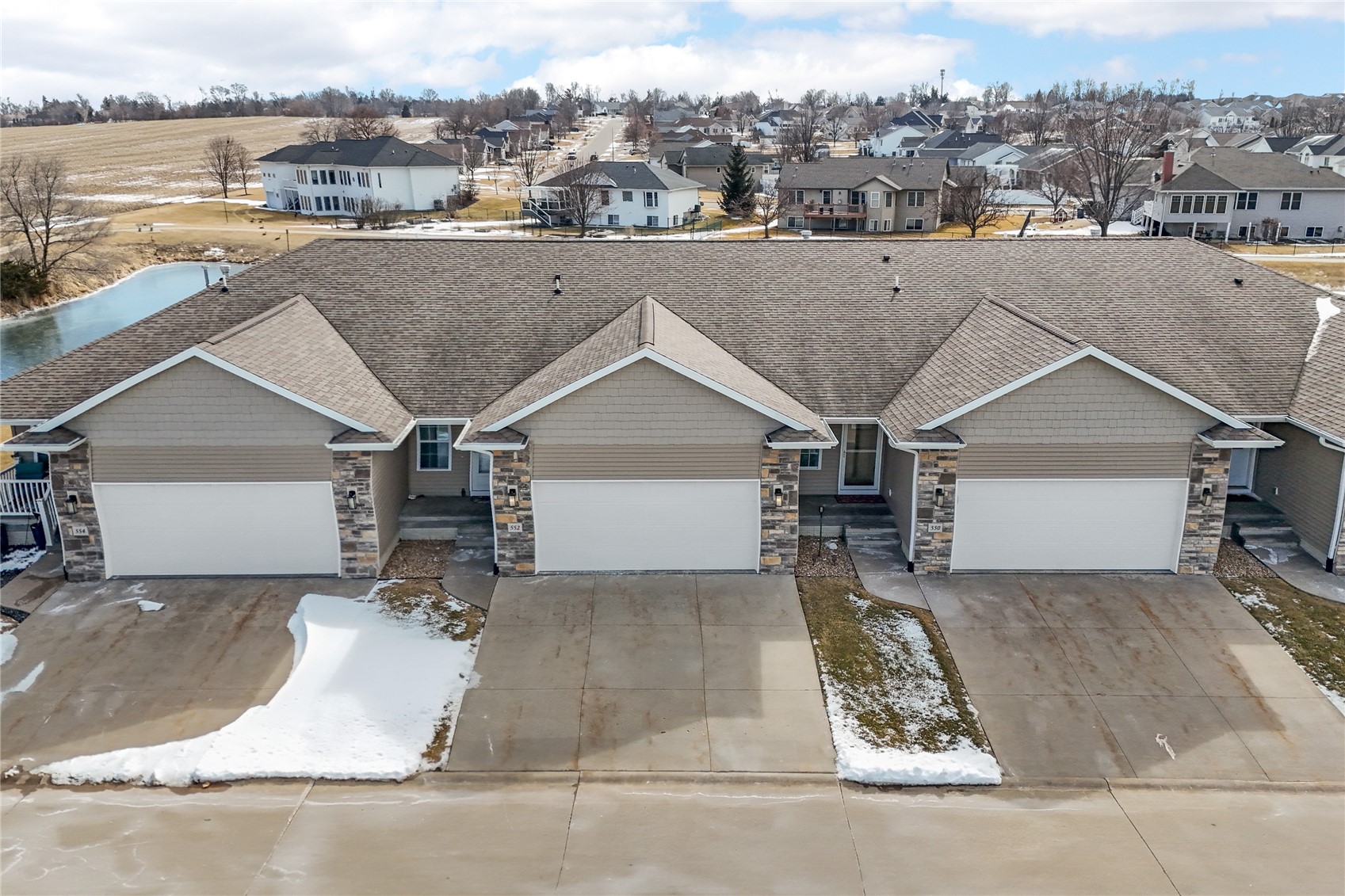 552 Meadow Oak Circle Fairfax IA 52228