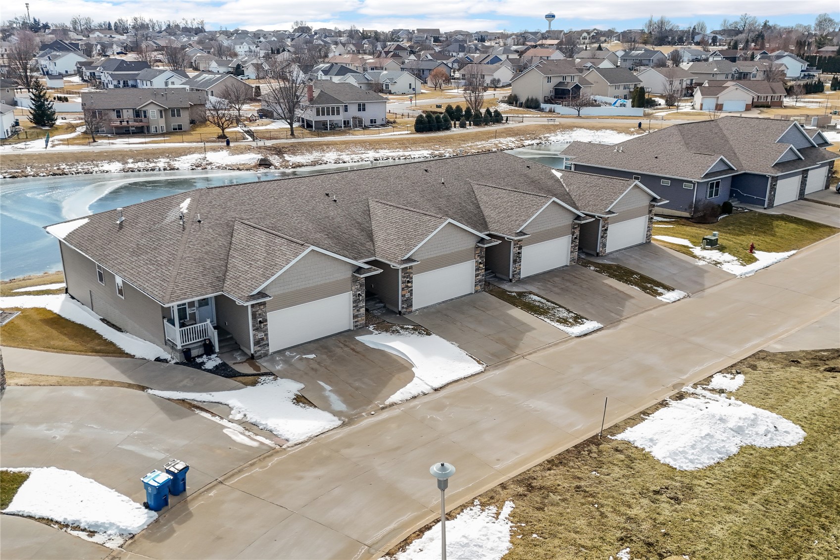 552 Meadow Oak Circle Fairfax IA 52228