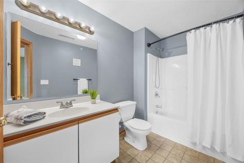 2824 Triple Crown Lane Iowa City IA 52240