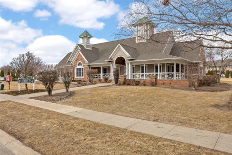 2824 Triple Crown Lane Iowa City IA 52240