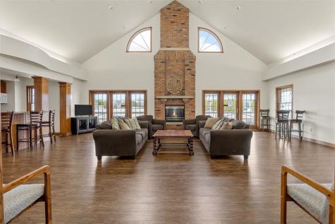 2824 Triple Crown Lane Iowa City IA 52240