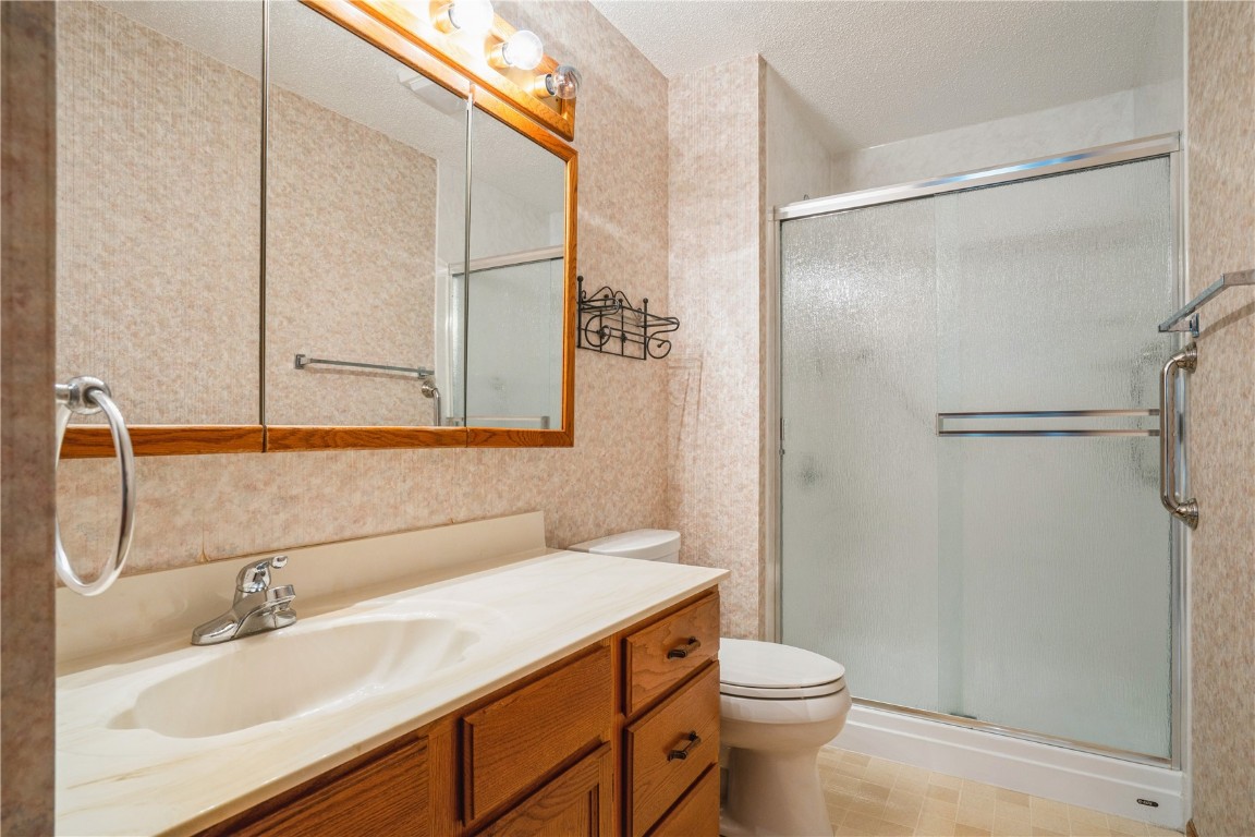 4131 Blue Jay Drive NE Cedar Rapids IA 52402