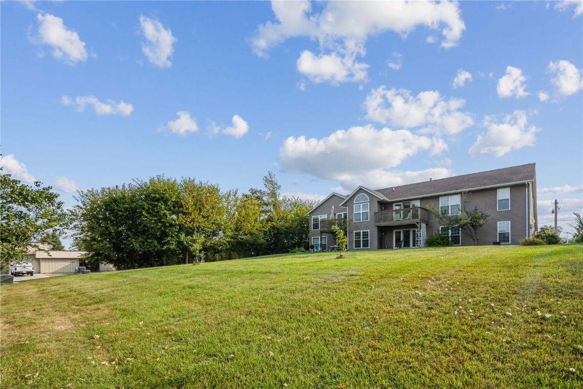 4131 Blue Jay Drive NE Cedar Rapids IA 52402