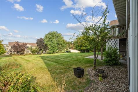 4131 Blue Jay Drive NE Cedar Rapids IA 52402