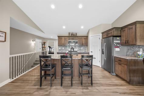 469 Chamber Drive Anamosa IA 52205