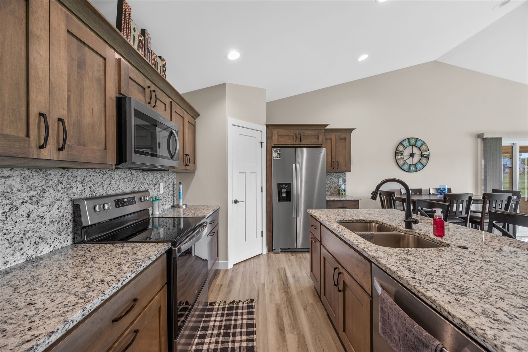 469 Chamber Drive Anamosa IA 52205