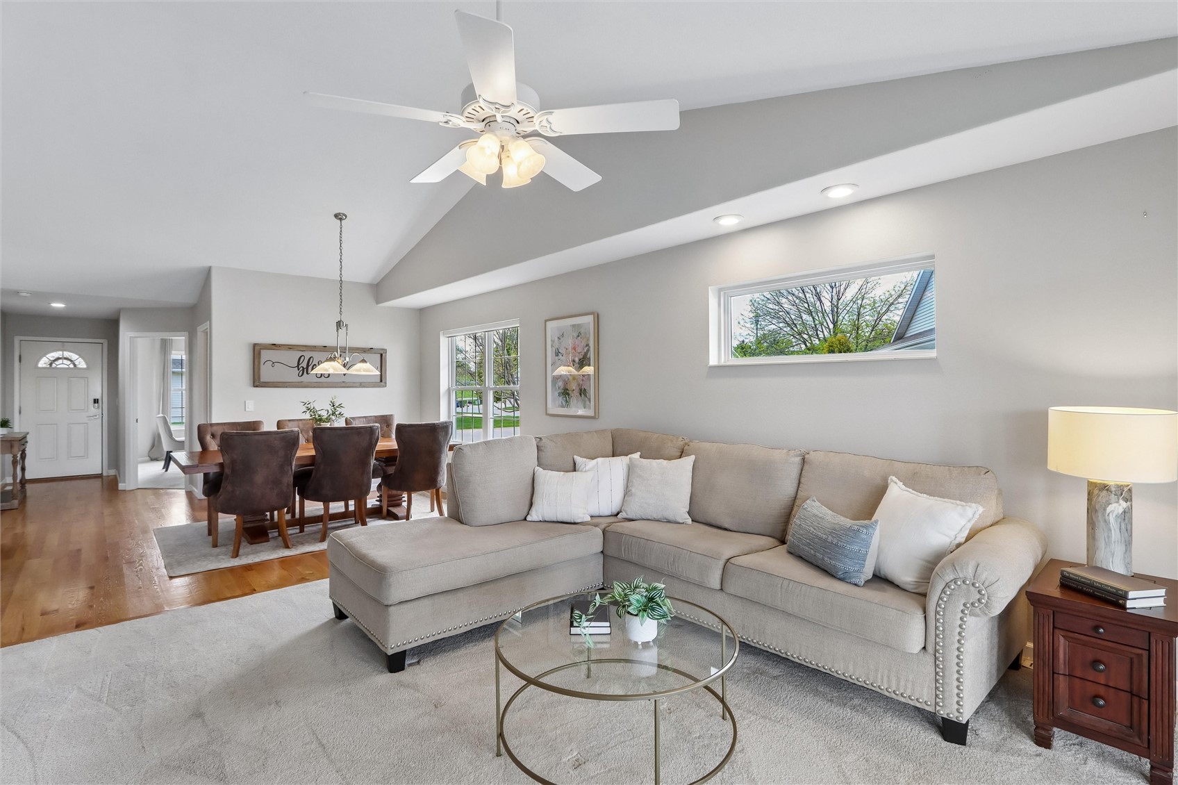 4103 Lakeview SW Cedar Rapids IA 52404