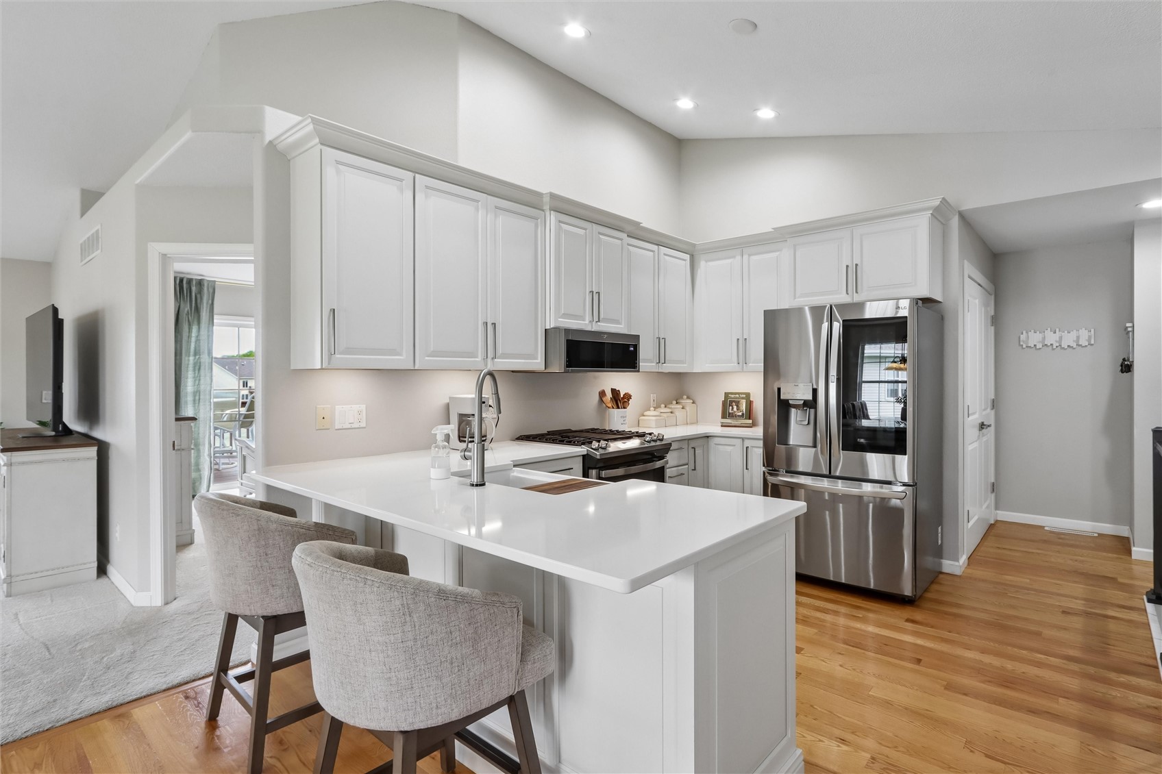 4103 Lakeview SW Cedar Rapids IA 52404
