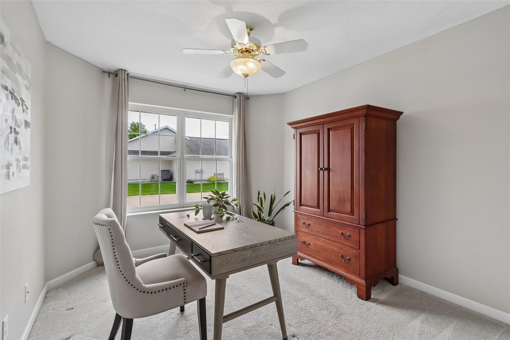4103 Lakeview SW Cedar Rapids IA 52404