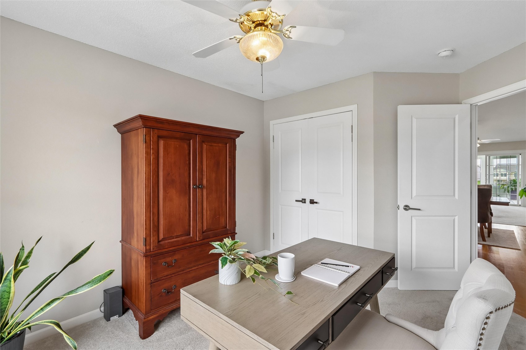 4103 Lakeview SW Cedar Rapids IA 52404