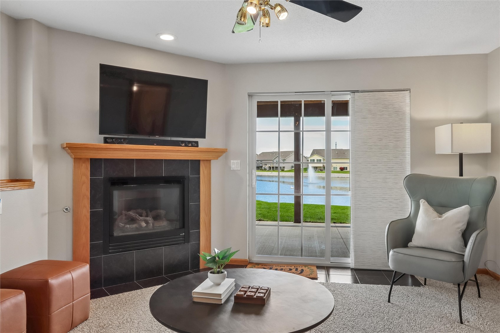 4103 Lakeview SW Cedar Rapids IA 52404