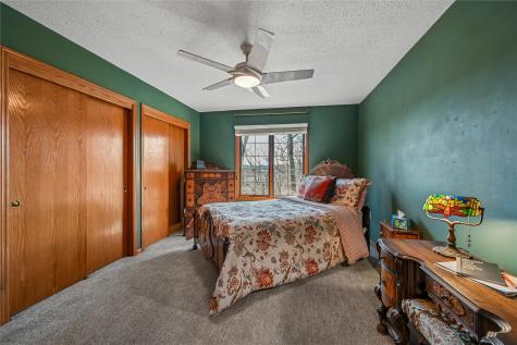 3315 Riverpointe Circle NE Cedar Rapids IA 52411