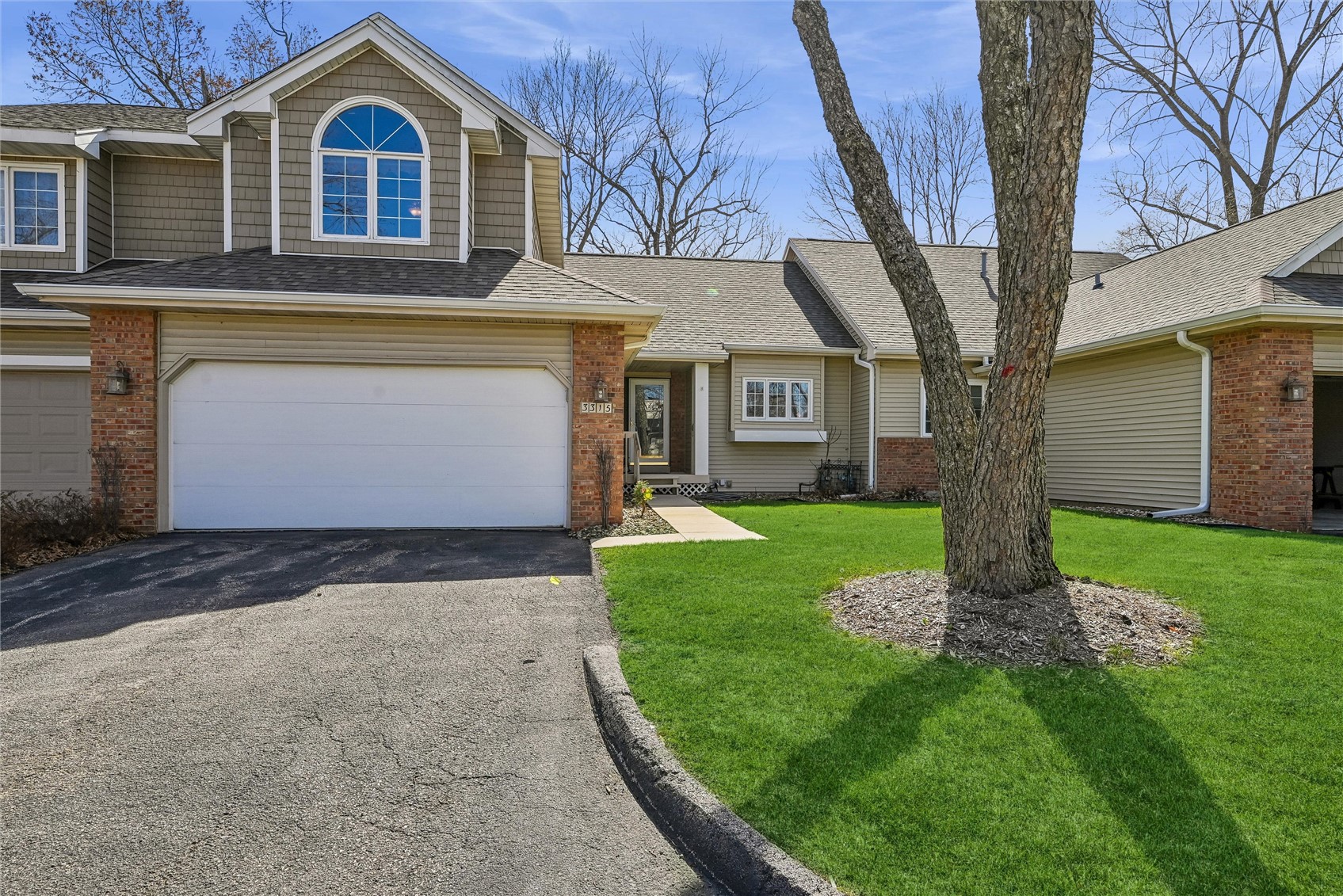 3315 Riverpointe Circle NE Cedar Rapids IA 52411