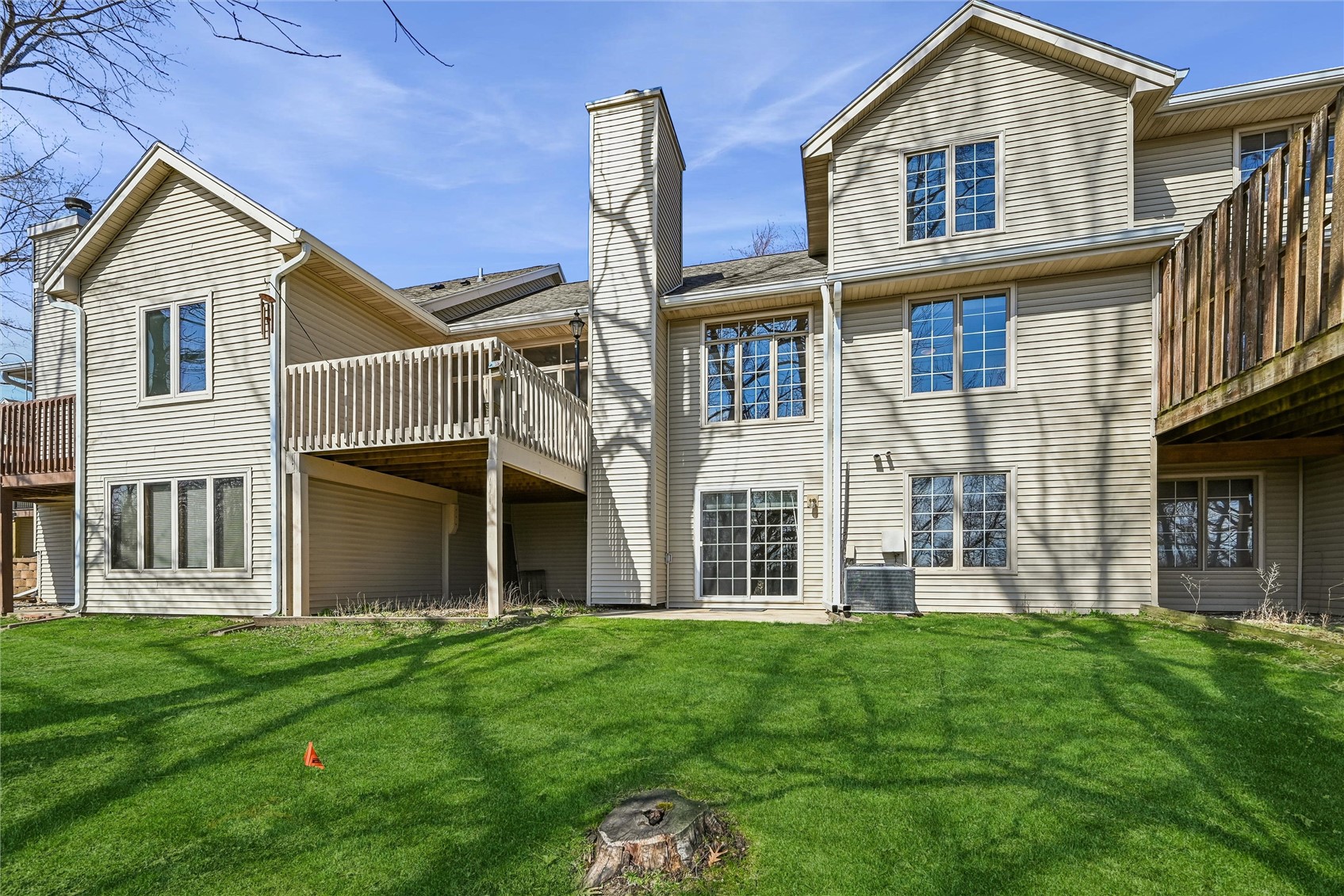 3315 Riverpointe Circle NE Cedar Rapids IA 52411