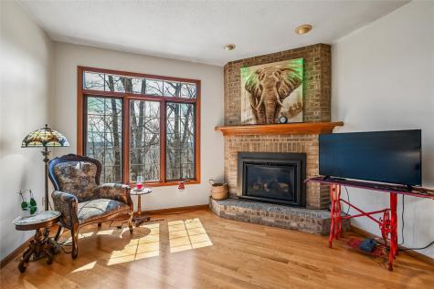 3315 Riverpointe Circle NE Cedar Rapids IA 52411