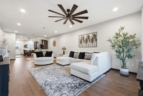 2086 Three Elms Park Road Independence IA 50644