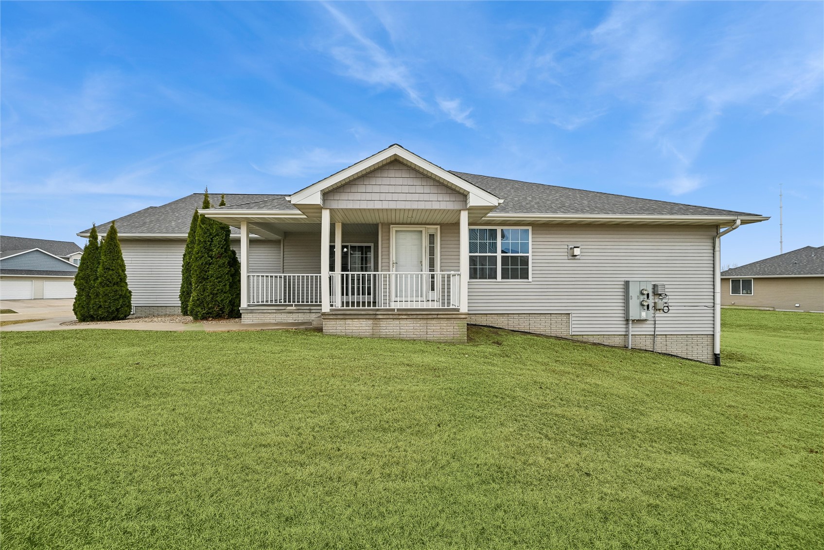 953 Acacia Drive NE Cedar Rapids IA 52402