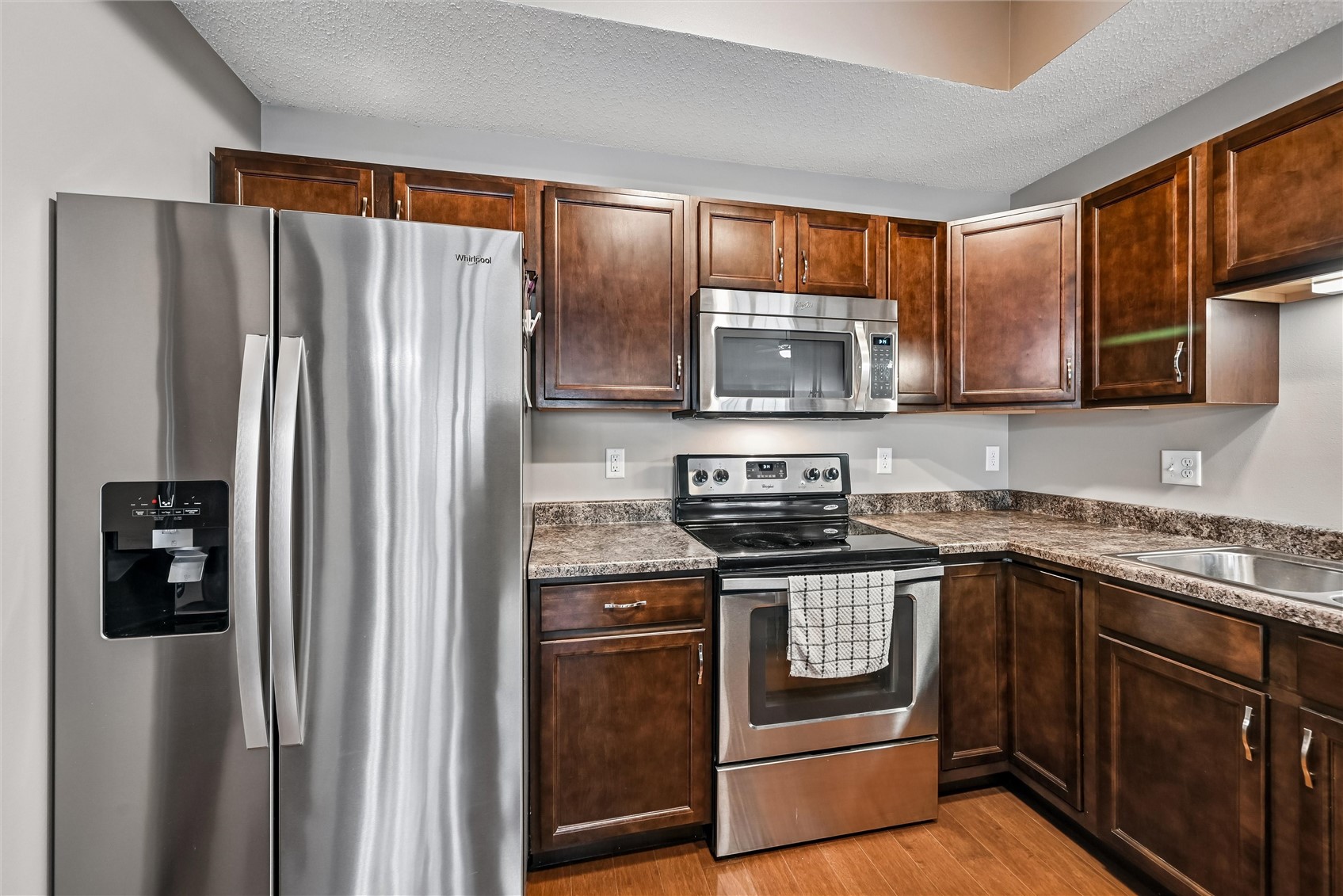 953 Acacia Drive NE Cedar Rapids IA 52402