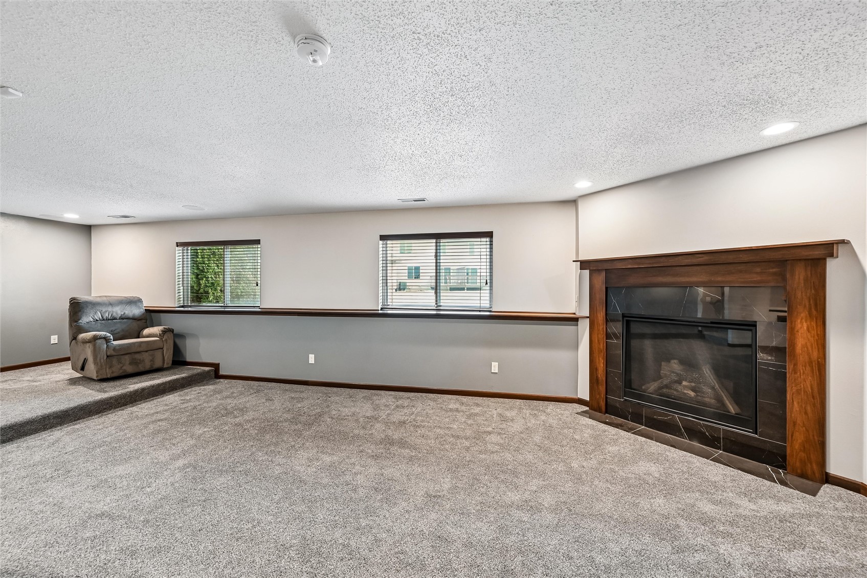 953 Acacia Drive NE Cedar Rapids IA 52402