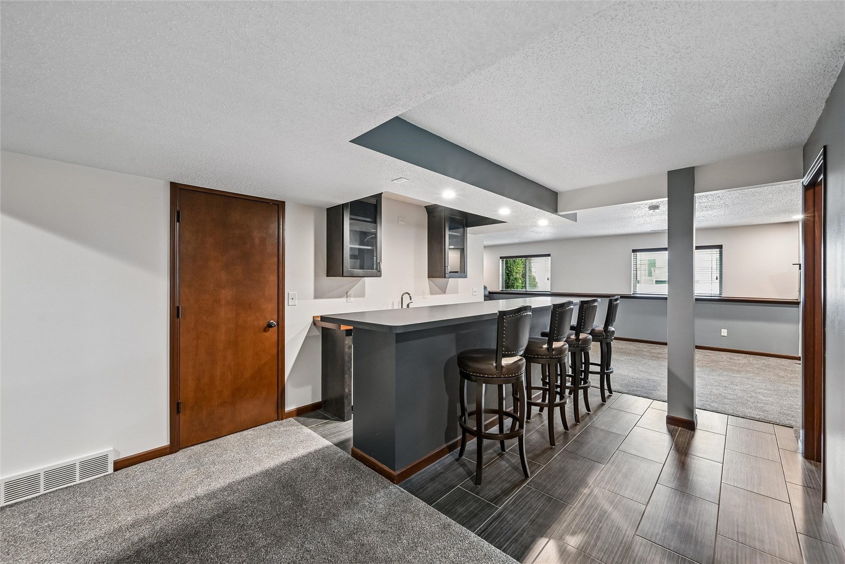 953 Acacia Drive NE Cedar Rapids IA 52402