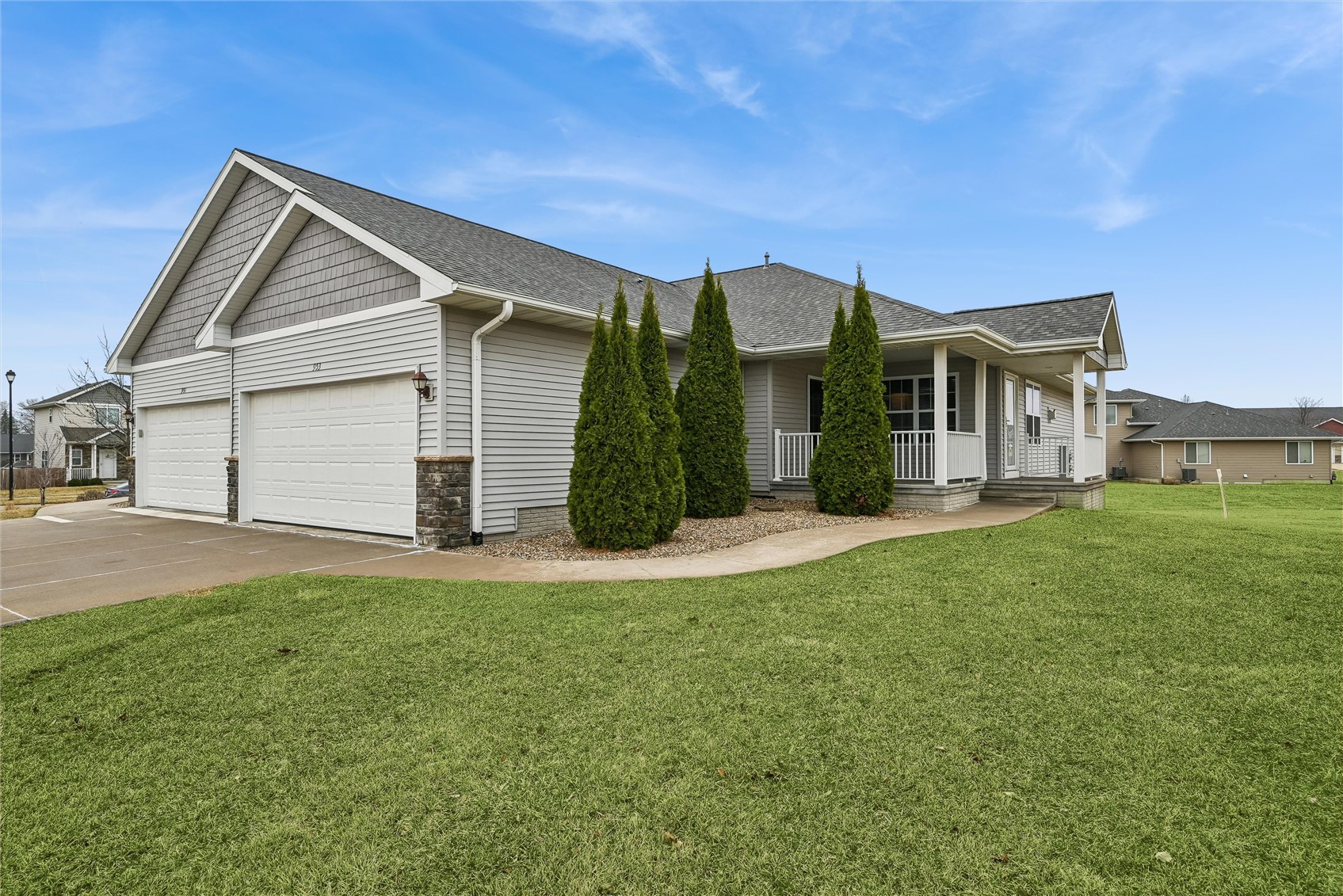 953 Acacia Drive NE Cedar Rapids IA 52402