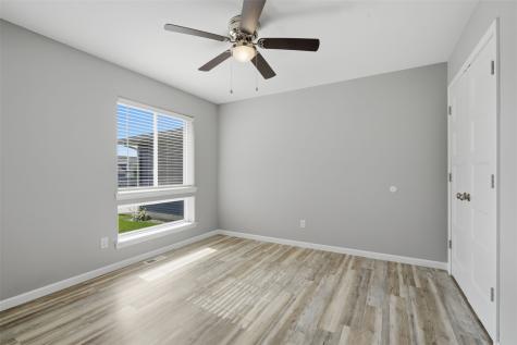 1421 Applewood Drive Fairfax IA 52228