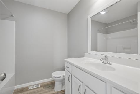 1421 Applewood Drive Fairfax IA 52228