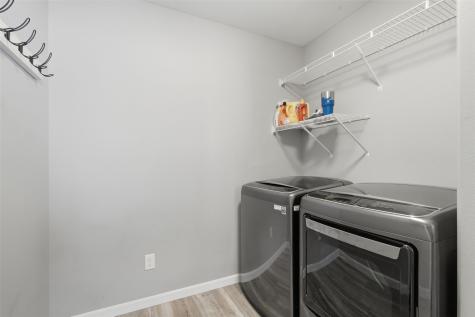 1421 Applewood Drive Fairfax IA 52228
