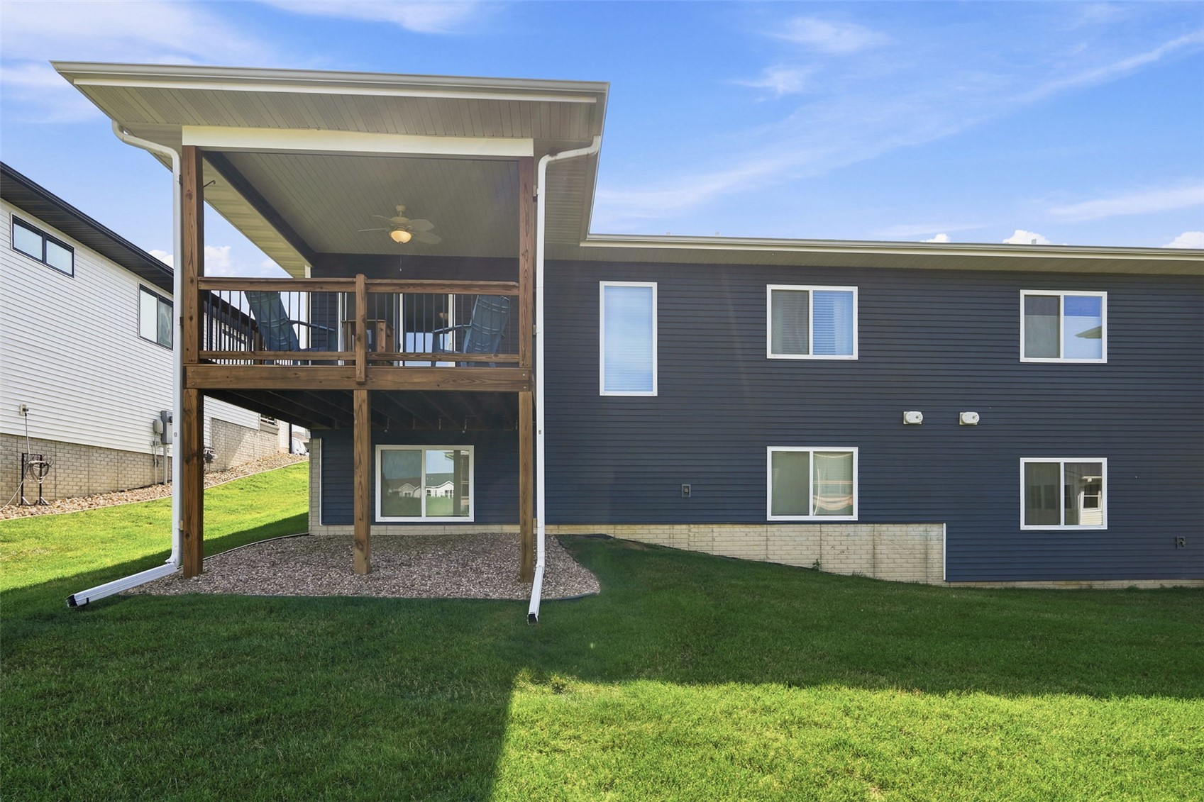1421 Applewood Drive Fairfax IA 52228