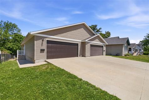 122 33rd Street Drive SE Cedar Rapids IA 52403