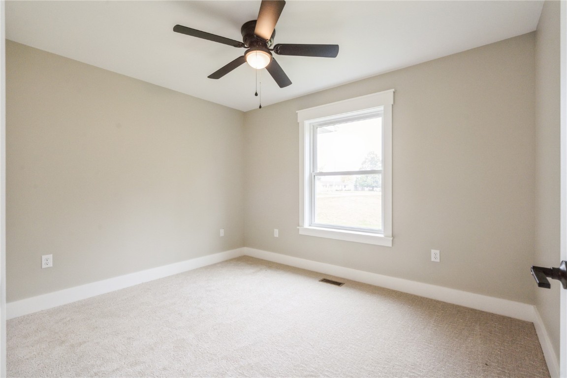 445 1st Street N Winthrop IA 50682