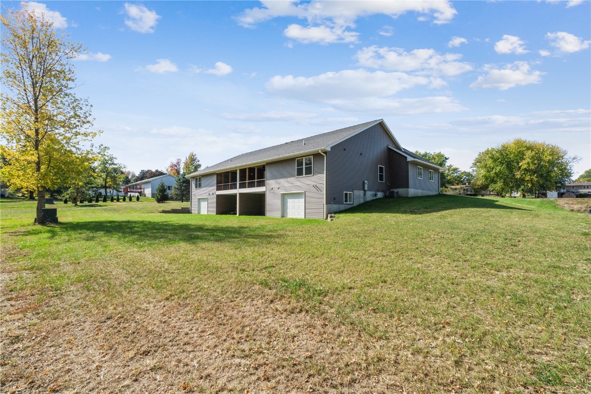 445 1st Street N Winthrop IA 50682