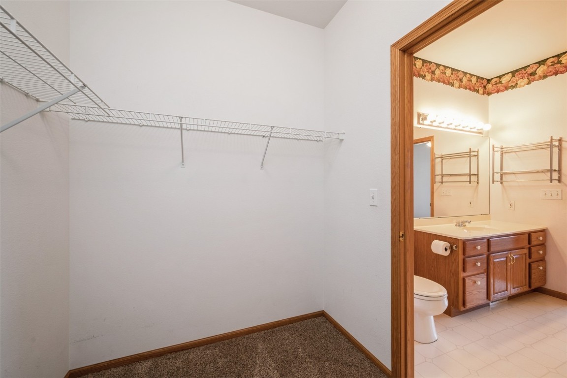 1641 Greens Way Court Cedar Rapids IA 52402