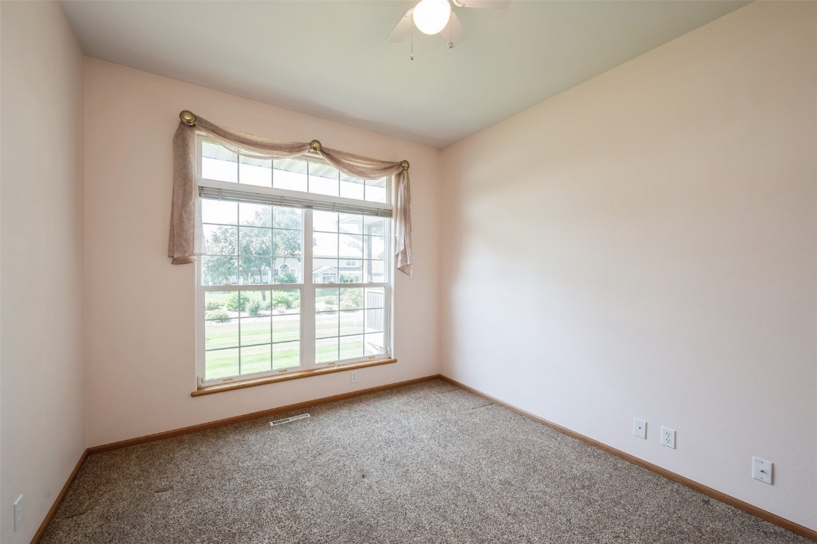 1641 Greens Way Court Cedar Rapids IA 52402