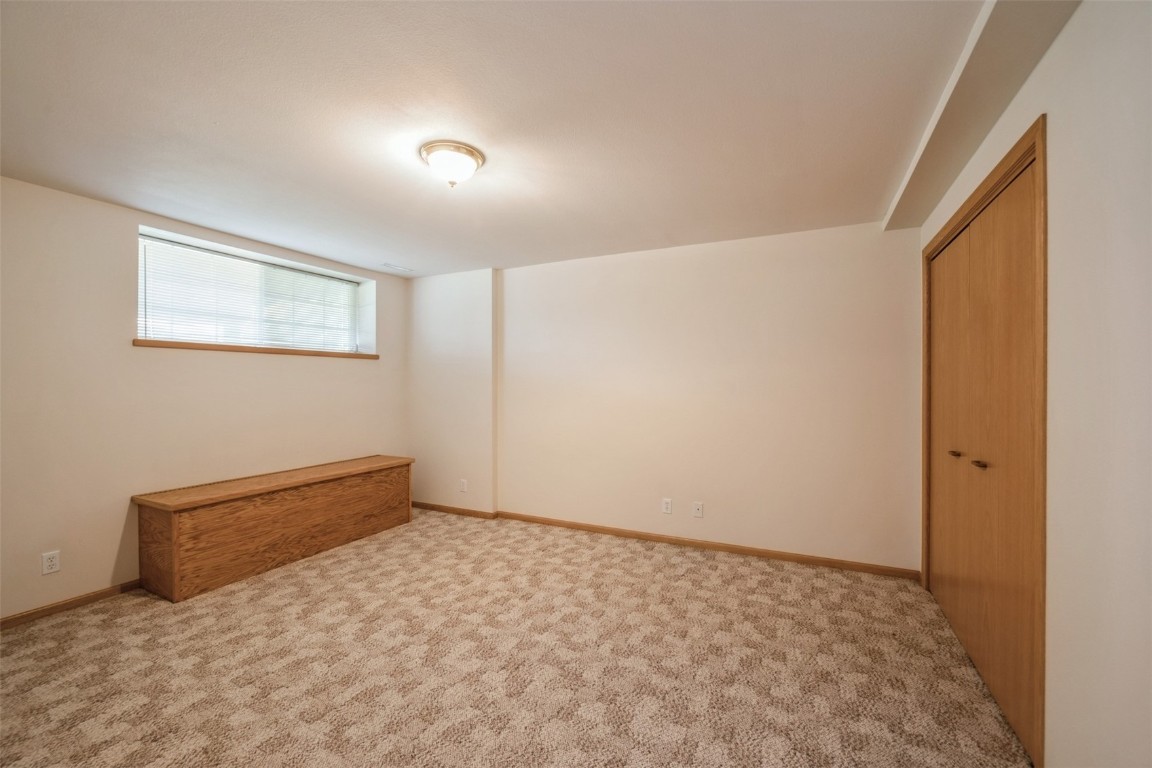 1641 Greens Way Court Cedar Rapids IA 52402