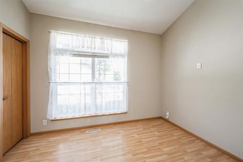 1641 Greens Way Court Cedar Rapids IA 52402