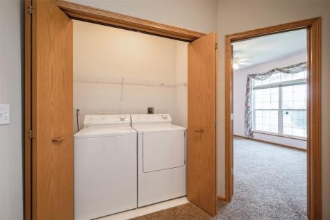 1641 Greens Way Court Cedar Rapids IA 52402