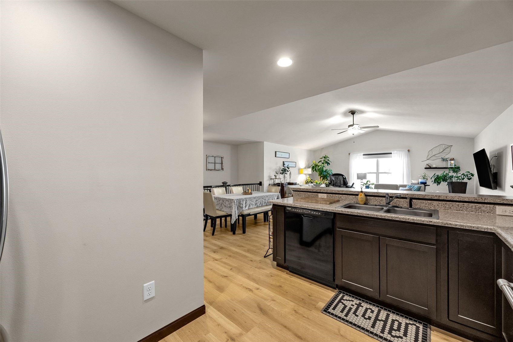 7413 Summerset Avenue NE Cedar Rapids IA 52402