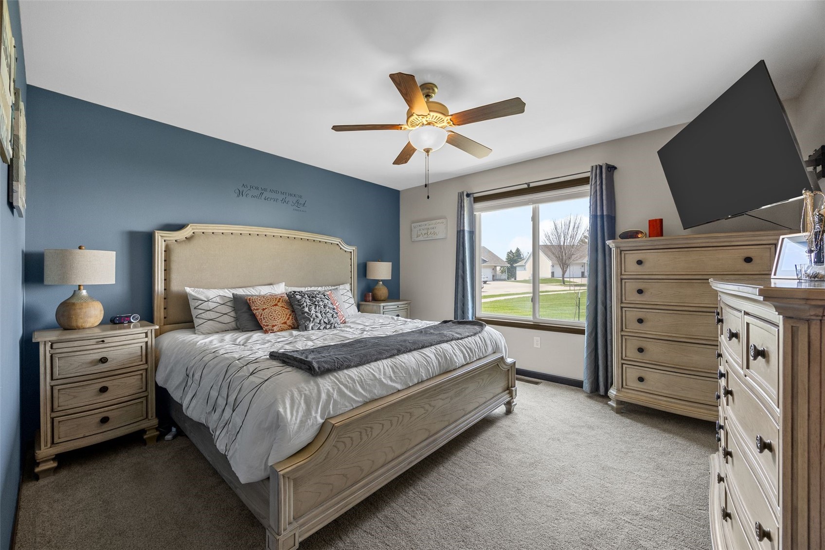 7413 Summerset Avenue NE Cedar Rapids IA 52402