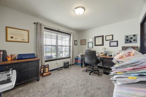 7413 Summerset Avenue NE Cedar Rapids IA 52402