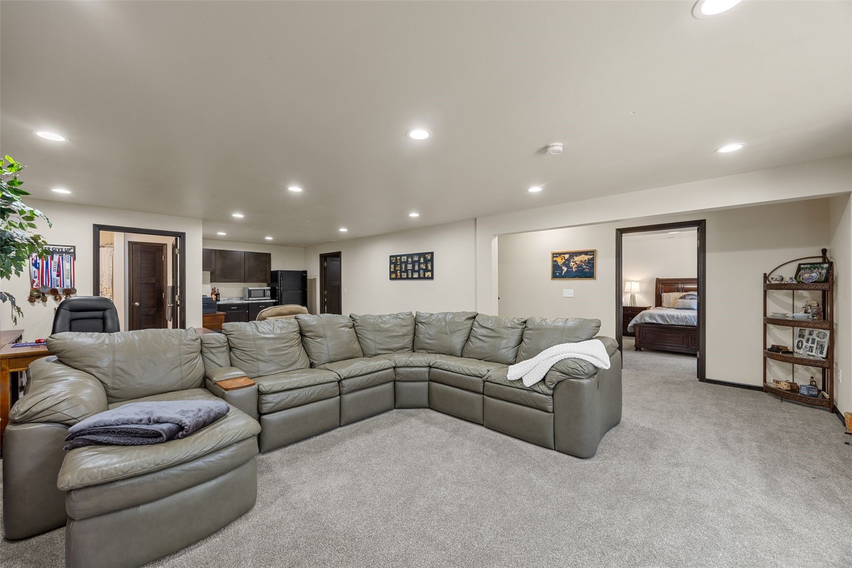 7413 Summerset Avenue NE Cedar Rapids IA 52402