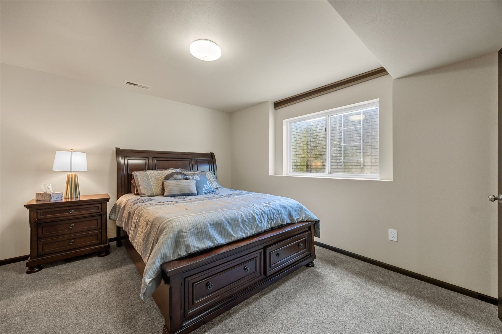 7413 Summerset Avenue NE Cedar Rapids IA 52402