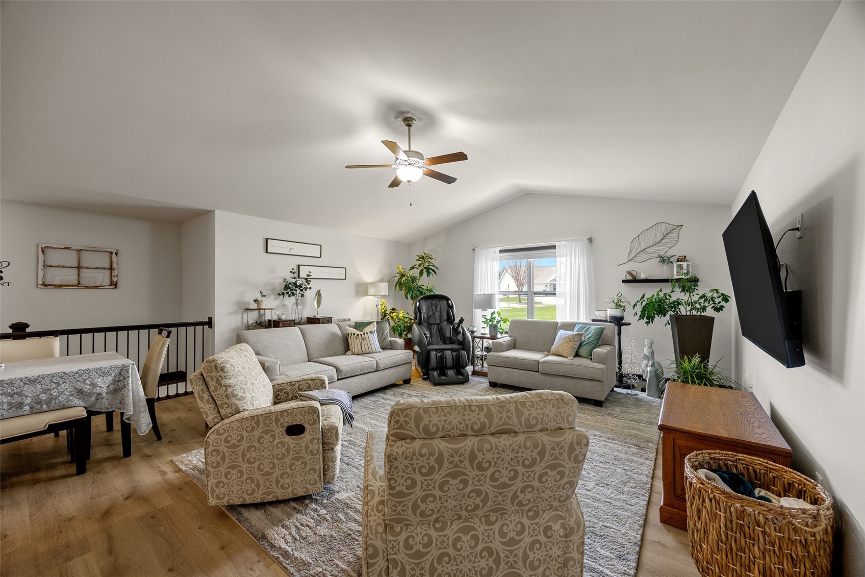 7413 Summerset Avenue NE Cedar Rapids IA 52402