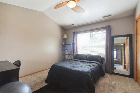 2208 49th Street Marion IA 52302