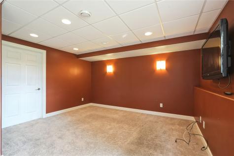2208 49th Street Marion IA 52302