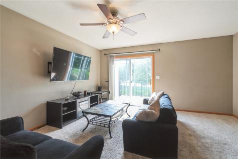 2208 49th Street Marion IA 52302